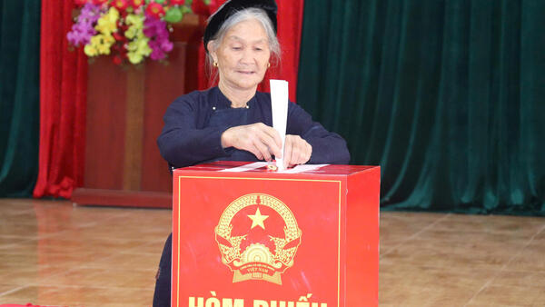 NGÀY 15/3, HƠN 5.000 CỬ TRI XÃ LỢI BÁC ĐI BẦU CỬ