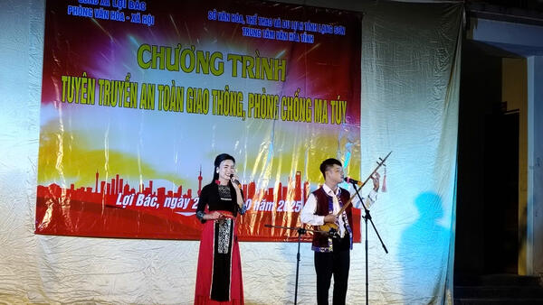 XÃ LỢI BÁC TỔ CHỨC CHƯƠNG TRÌNH VĂN NGHỆ TUYÊN TRUYỀN AN TOÀN GIAO THÔNG VÀ PHÒNG, CHỐNG MA TÚY