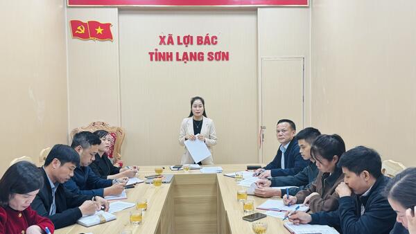 Đoàn giám sát Ban Kinh tế - Ngân sách HĐND xã giám sát tình hình, kết quả xây dựng, cải tạo, sửa chữa, quản lý và sử dụng công trình nước sinh hoạt nông thôn trên địa bàn