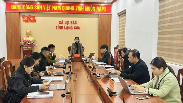 UBND xã Lợi Bác tổ chức phiên họp thường kỳ tháng 11 năm 2025