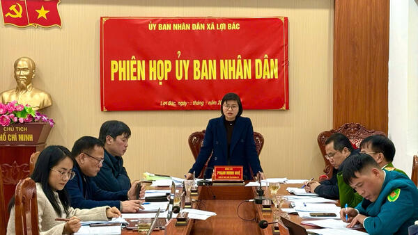 ỦY BAN NHÂN DÂN XÃ HỌP PHIÊN THÁNG 01 NĂM 2026