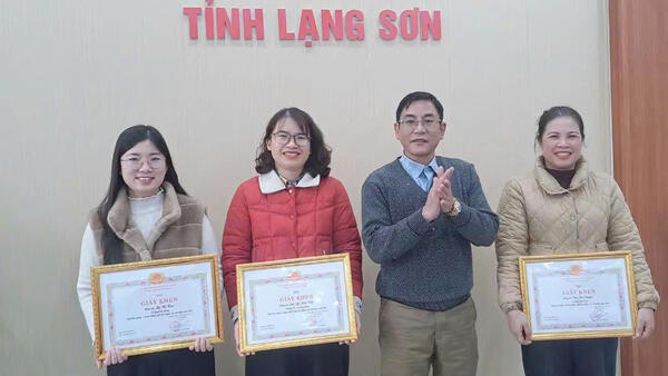 Chi bộ các cơ quan Đảng xã Lợi Bác Tổ chức Hội nghị tổng kết công tác năm 2025