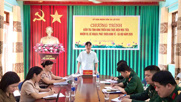 LÃNH ĐẠO XÃ LỢI BÁC LÀM VIỆC VỚI BAN CHỈ HUY QUÂN SỰ XÃ