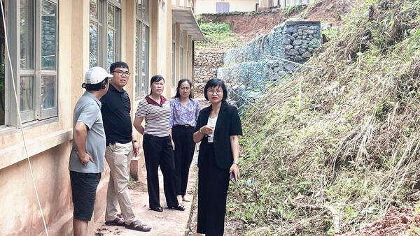 LÃNH ĐẠO UBND XÃ LỢI BÁC KIỂM TRA CÔNG TÁC CHUẨN BỊ NĂM HỌC MỚI TẠI TRƯỜNG PHỔ THÔNG DÂN TỘC BÁN TRÚ TRUNG HỌC CƠ SỞ LỢI BÁC